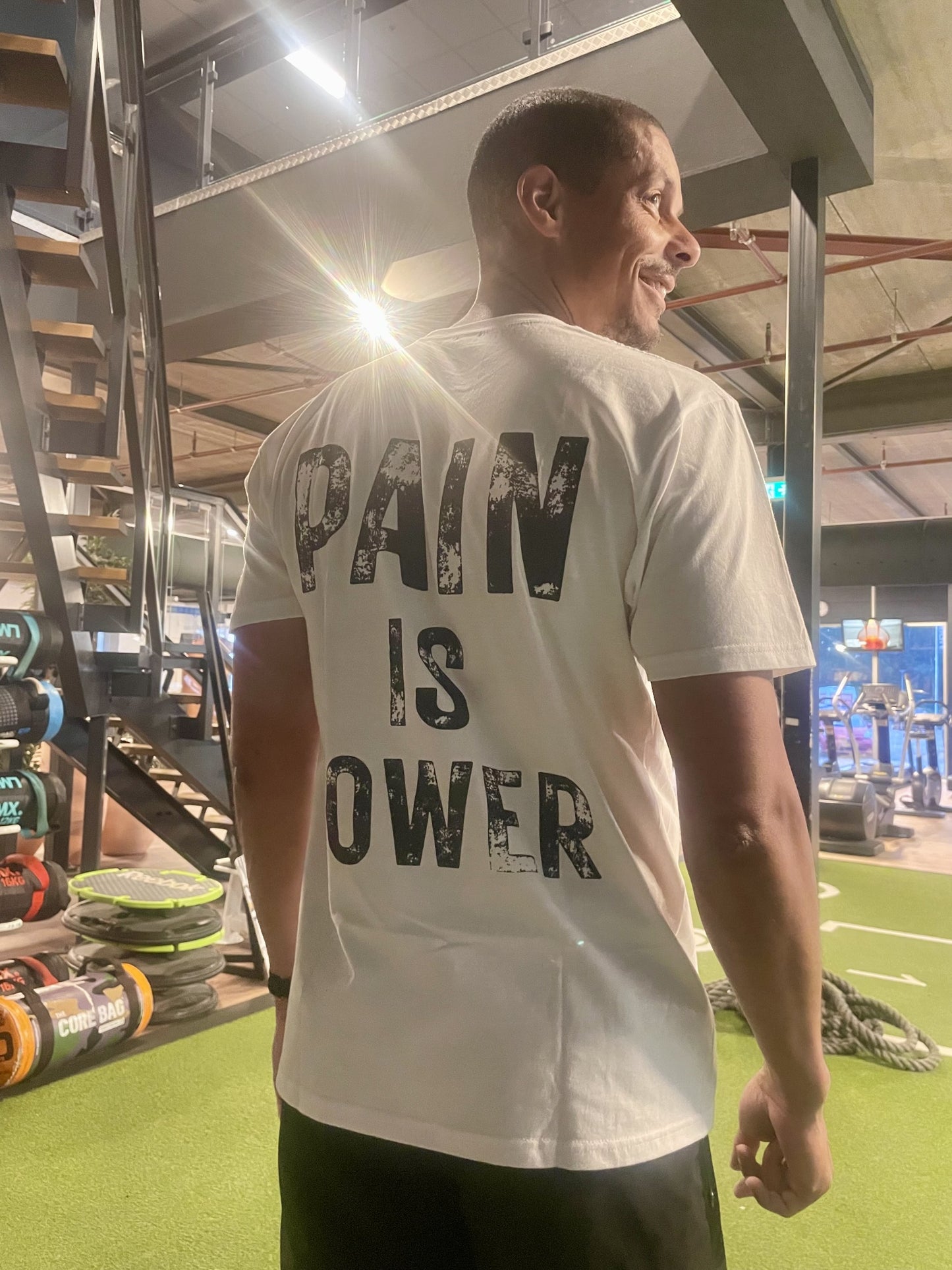PWR LIFT TEE Pain  is Power White and Black